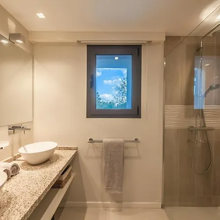 Villa Bianca 350m2, 5 Suites, Sea View Pool Porto-Vecchio (Corsica)