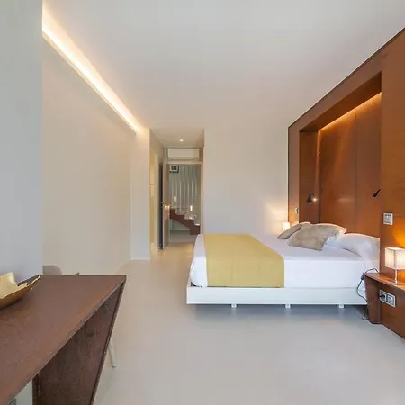 Bianca 350m2, 5 Suites, Sea View Pool * Porto-Vecchio (Corsica)