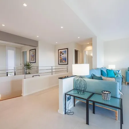 Villa Bianca 350m2, 5 Suites, Sea View Pool *