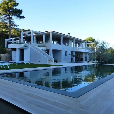 Bianca 350m2, 5 Suites, Sea View Pool Villa *